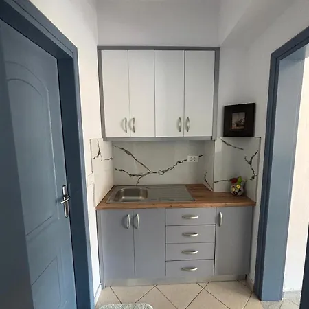 Appartement View Qeparo